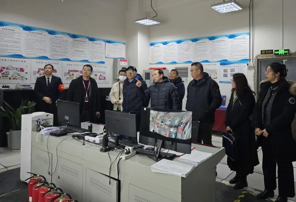 bb12c02e139eb8f6ef926b1d7608997d.jpg 640.jpg