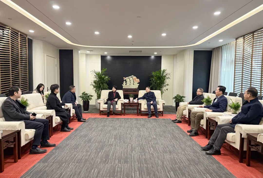 37cc7b3e34b97ae8916388dd27e63aff.jpg 640.jpg