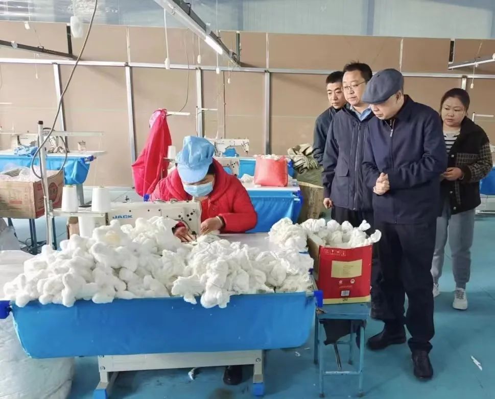 cdfad8baf710cb6ad750c9a366209922.jpg 41.jpg